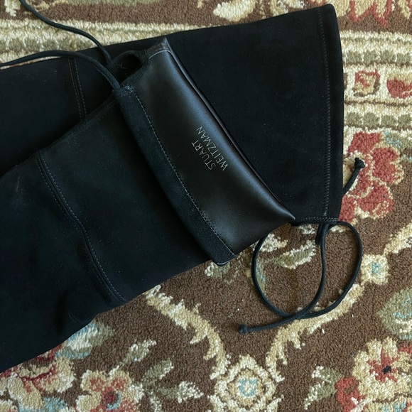 Stuart Weitzman iconic Tieland.  Wear couple times, take very good care! 85% New